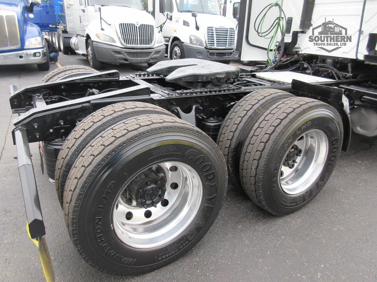 Used 2021 INTERNATIONAL LT