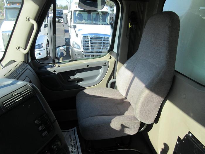 Used 2017 FREIGHTLINER CASCADIA 113