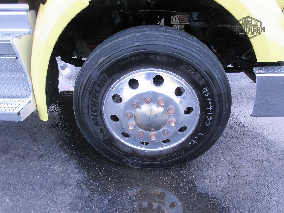 Used 2020 PETERBILT 567