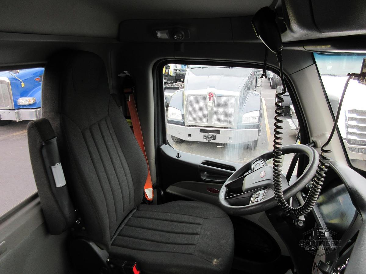 Used 2025 PETERBILT 567