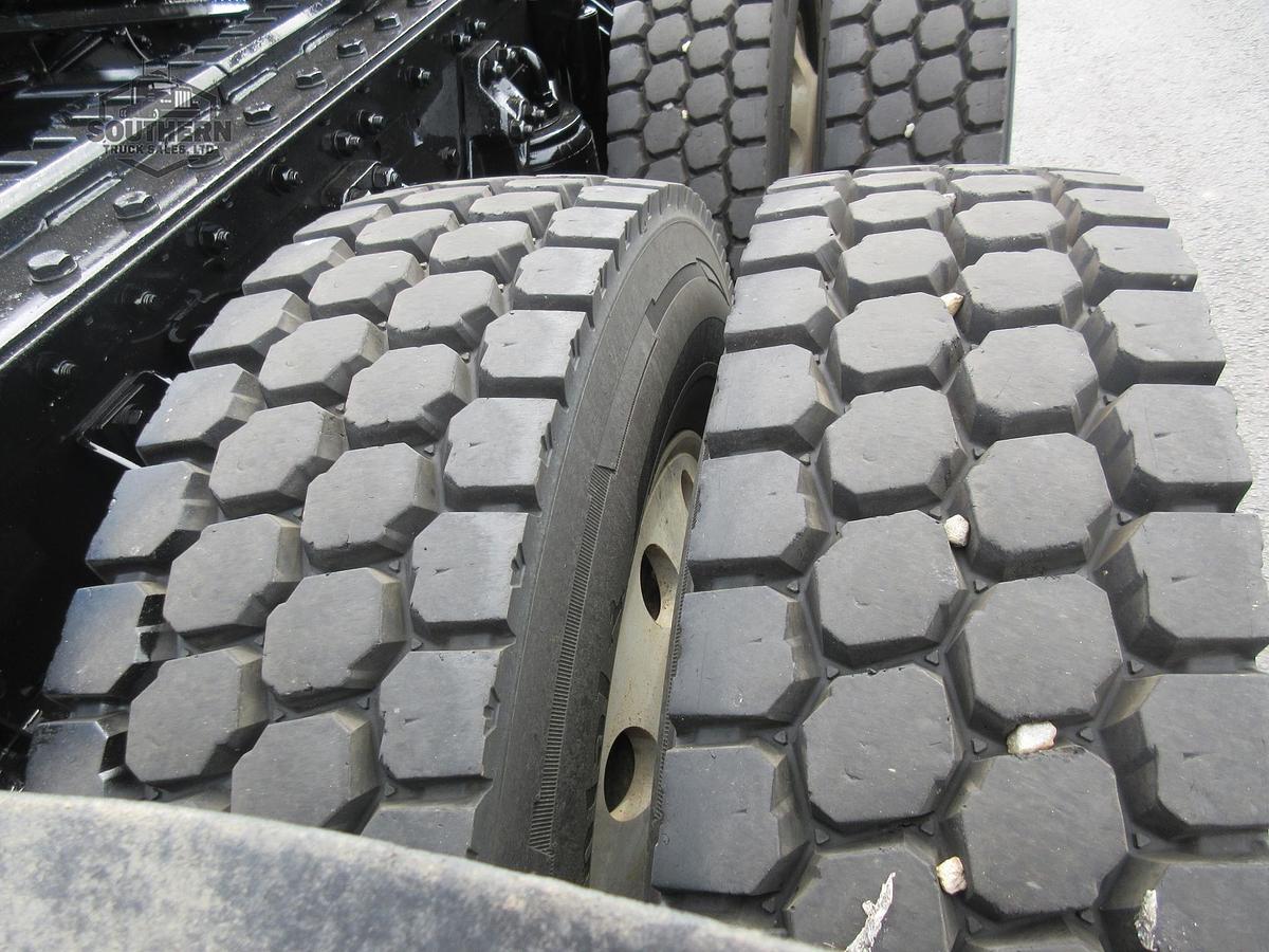 Used 2021 KENWORTH T880