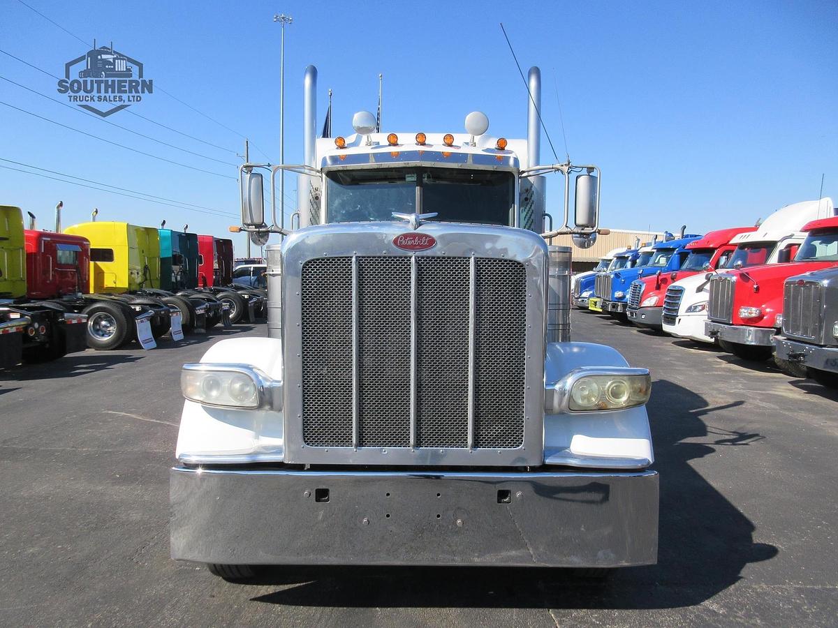 Used 2018 PETERBILT 389