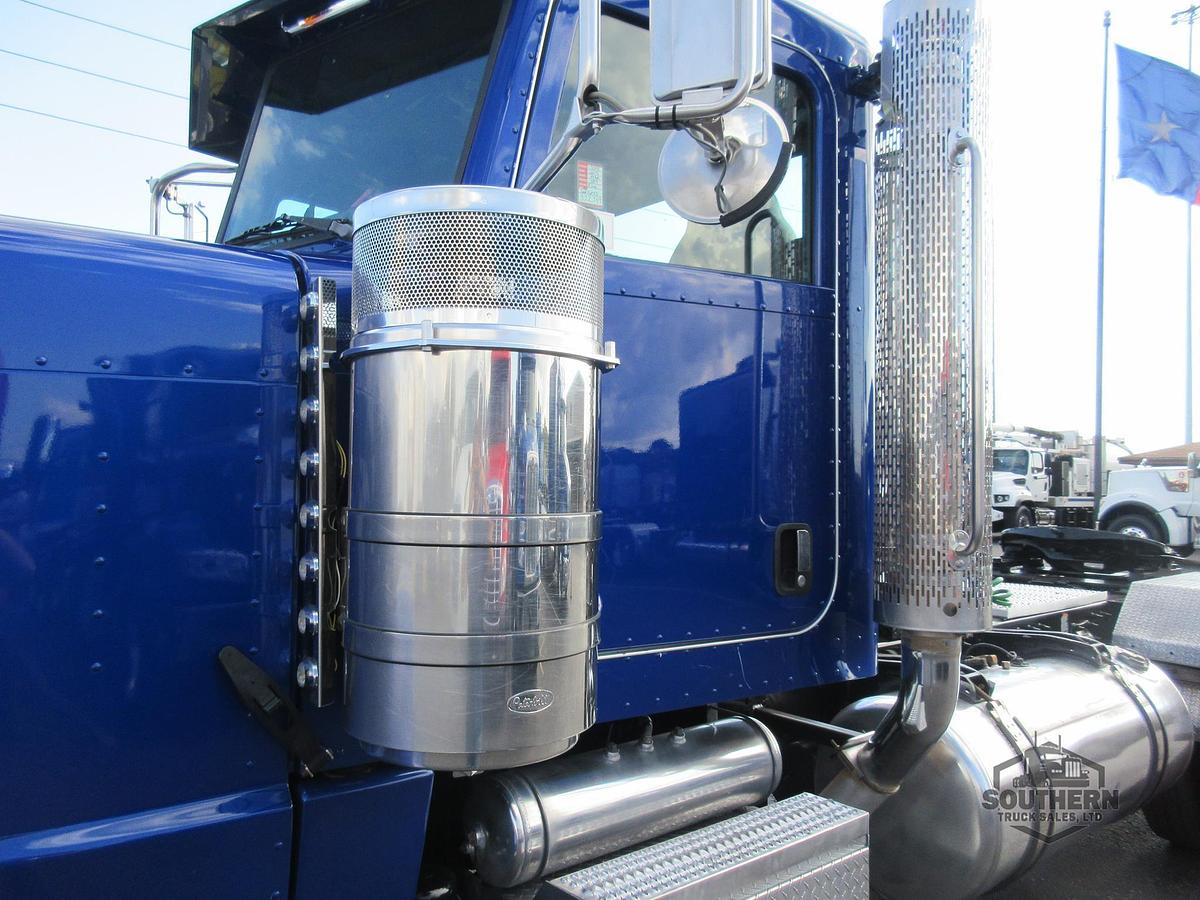 Used 2019 PETERBILT 389