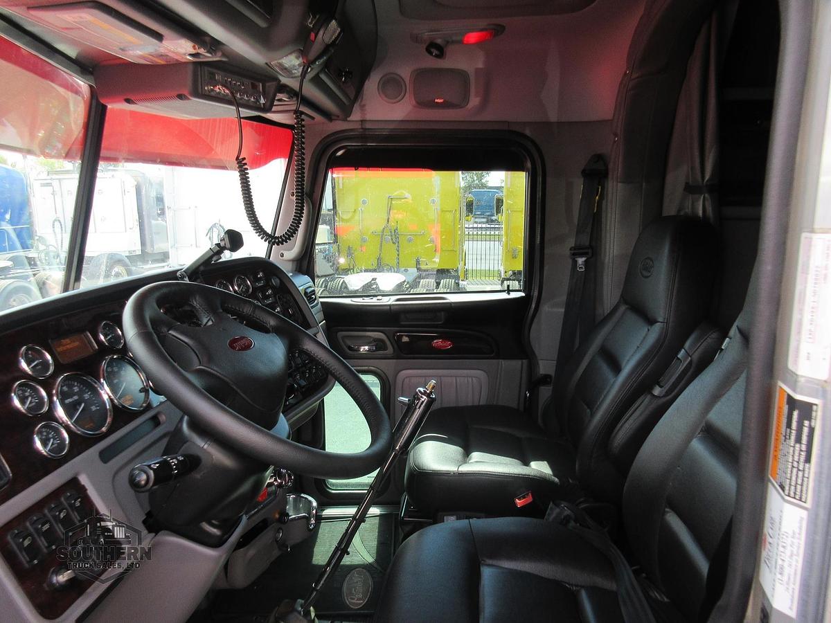 Used 2022 PETERBILT 389