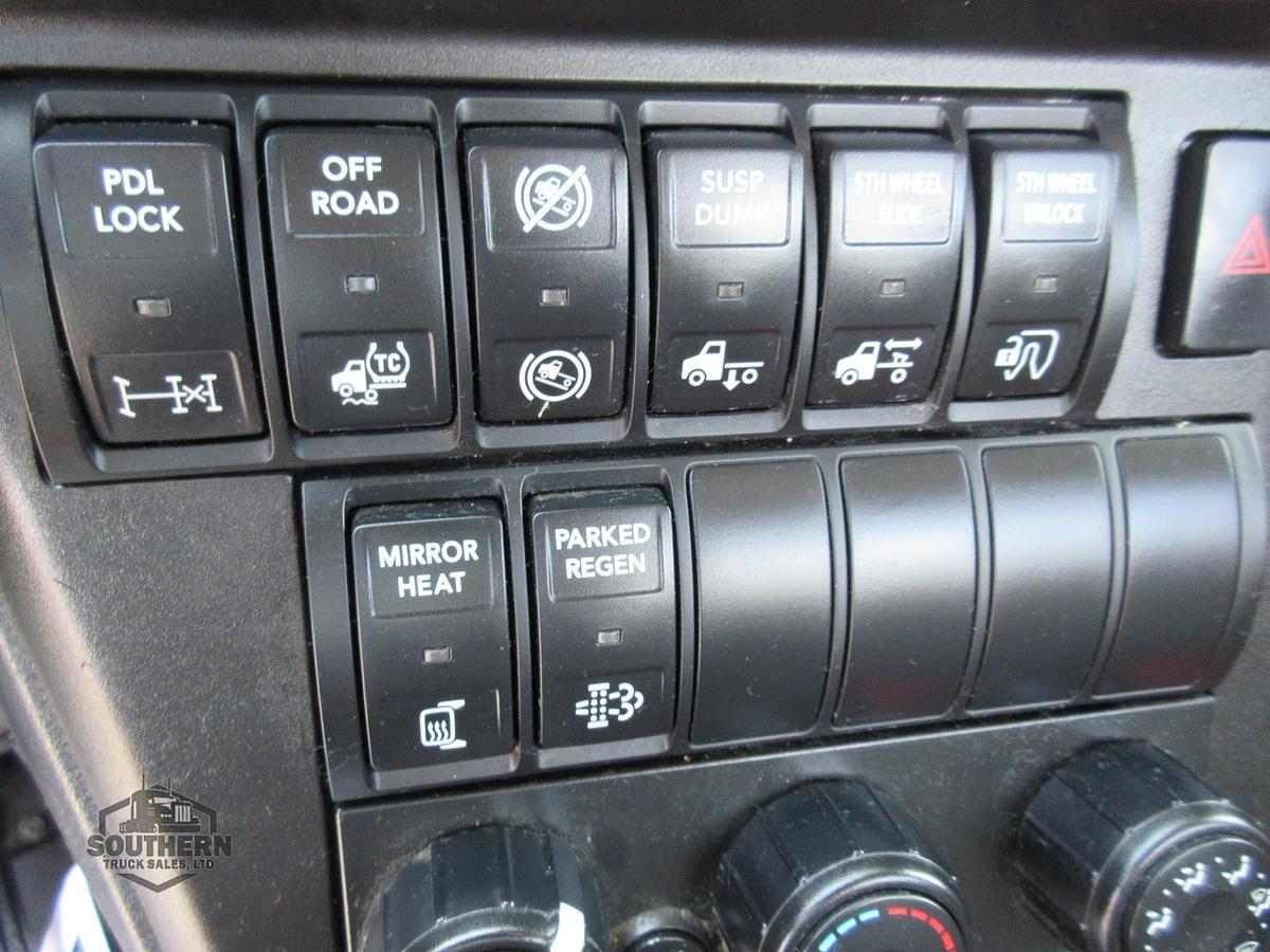 Used 2021 INTERNATIONAL LT
