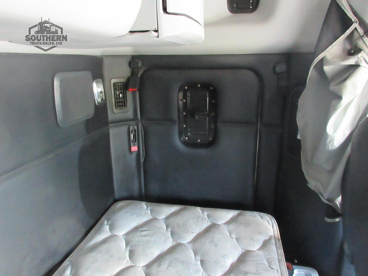 Used 2023 KENWORTH T880