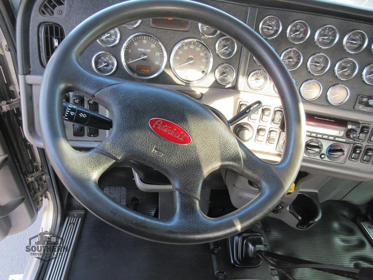 Used 2021 PETERBILT 389