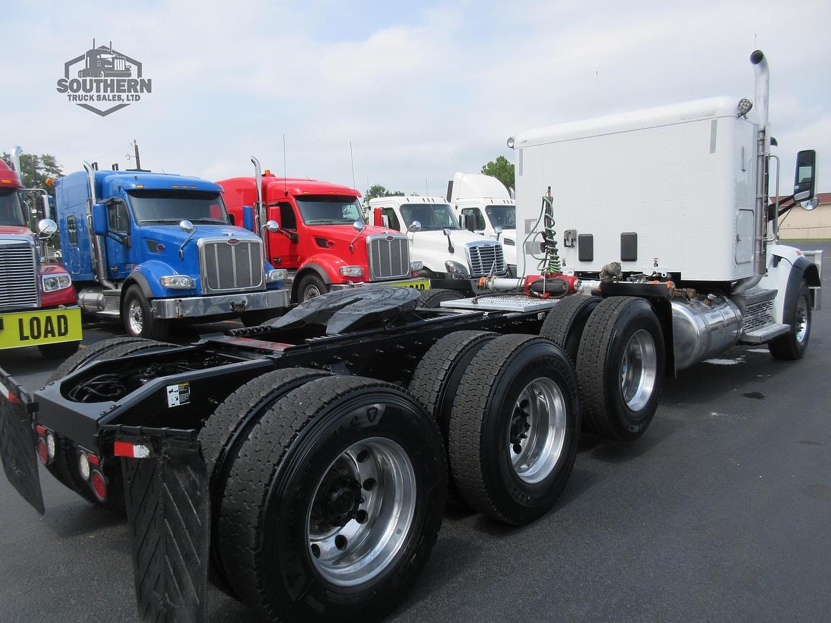 Used 2019 PETERBILT 567