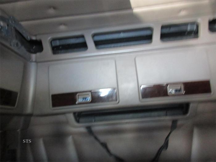 Used 2018 PETERBILT 389