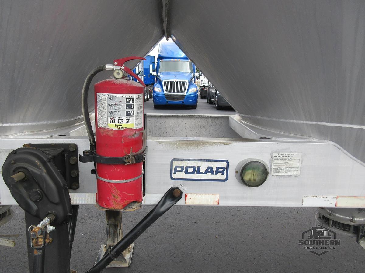 Used 2010 POLAR Tandem Axle