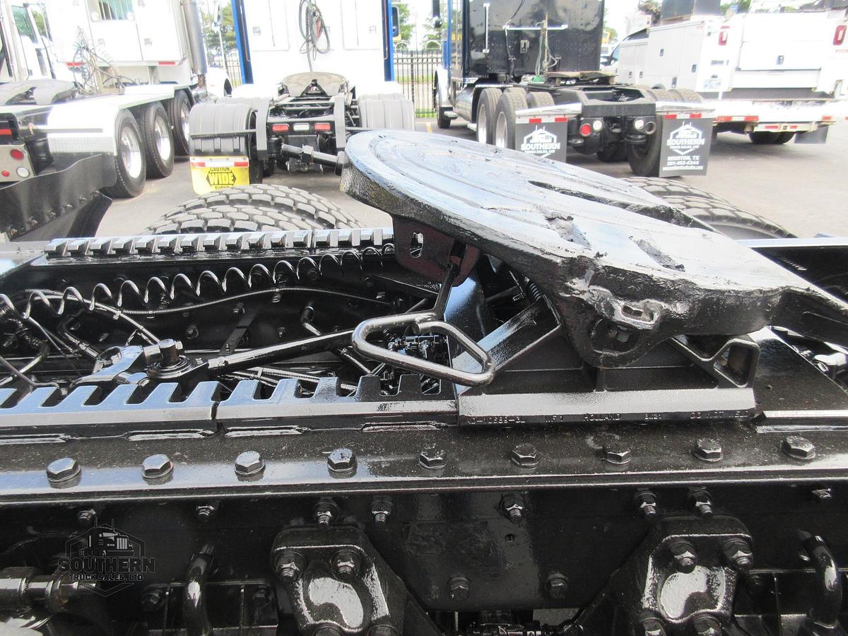 Used 2021 KENWORTH T880