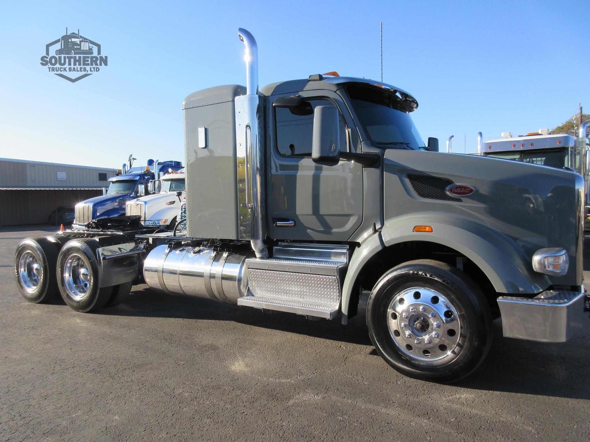 Used 2023 PETERBILT 567