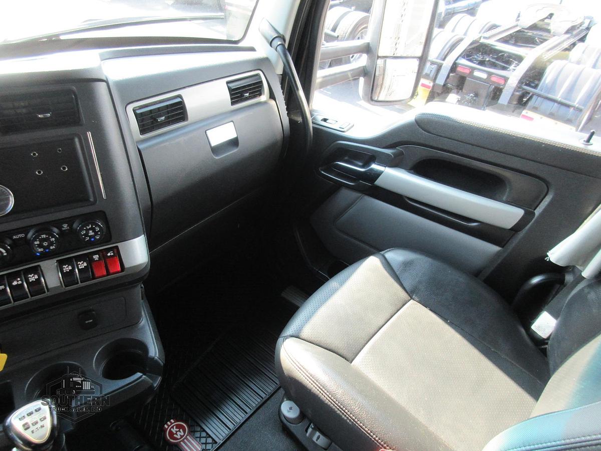 Used 2023 KENWORTH T880