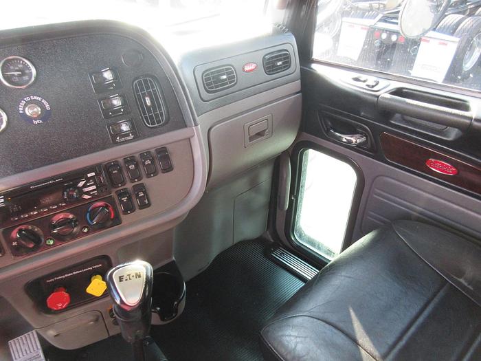 Used 2014 PETERBILT 389