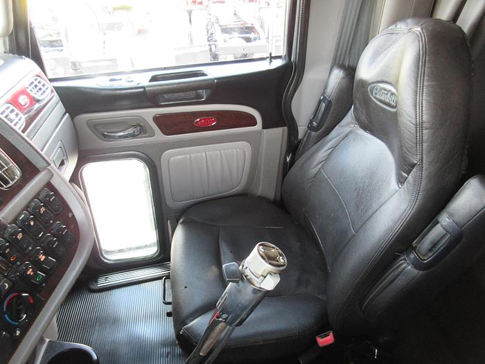 Used 2019 PETERBILT 389