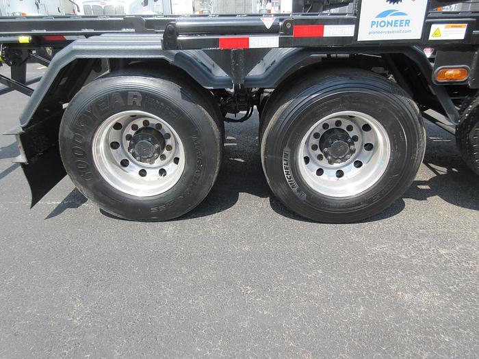 Used 2013 PETERBILT 348