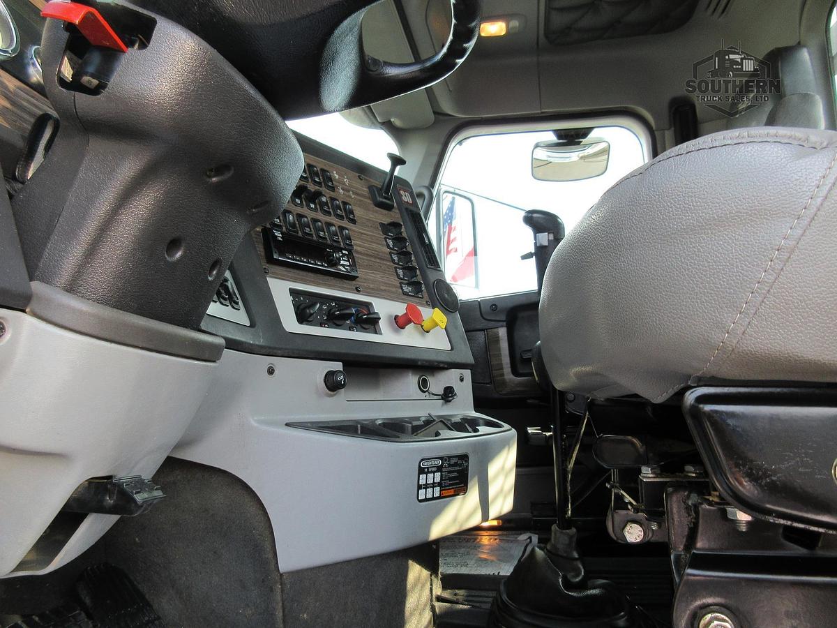 Used 2018 FREIGHTLINER CORONADO 122 SD