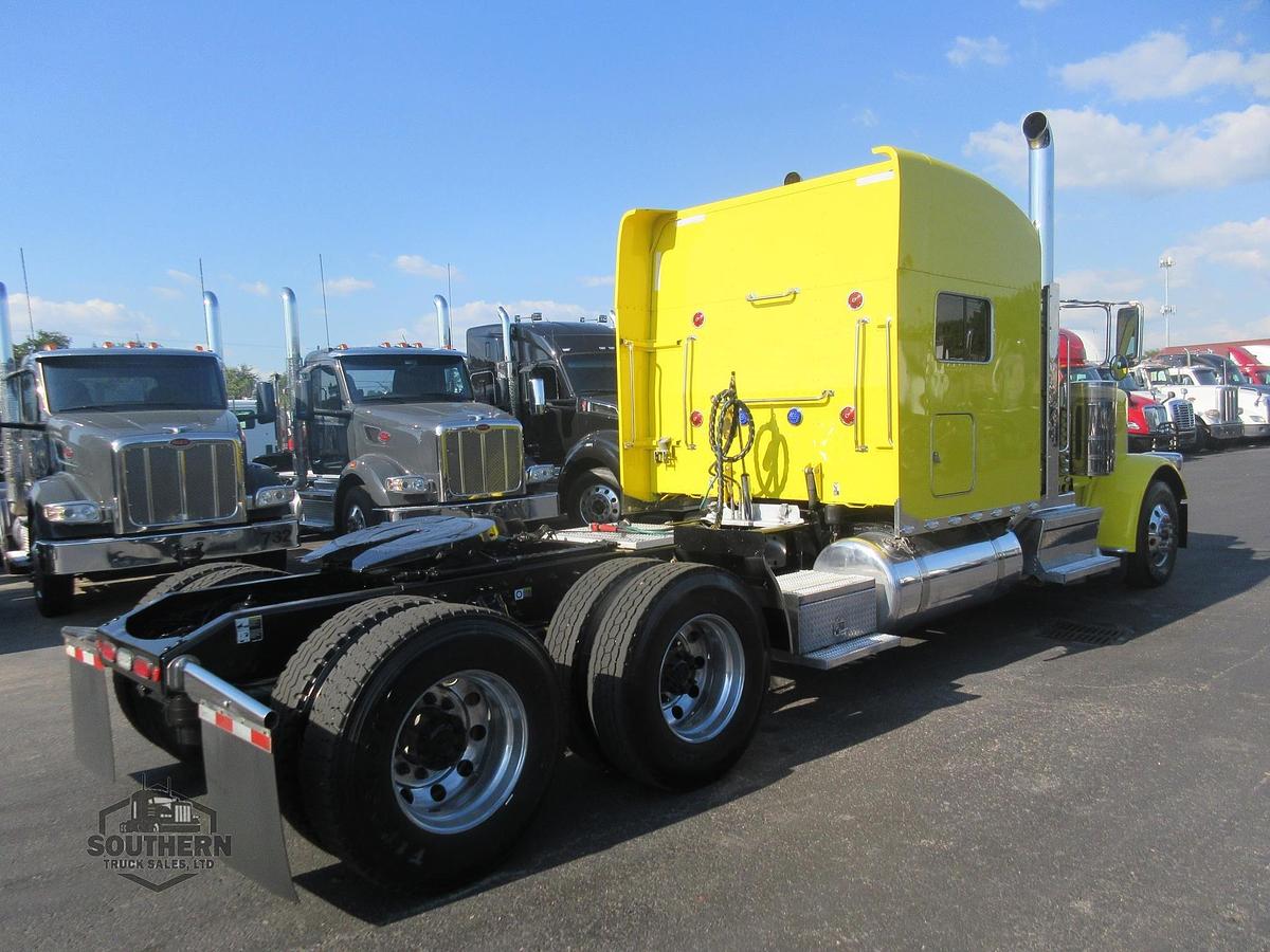 Used 2019 PETERBILT 389