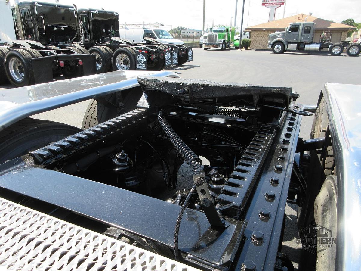 Used 2021 PETERBILT 389