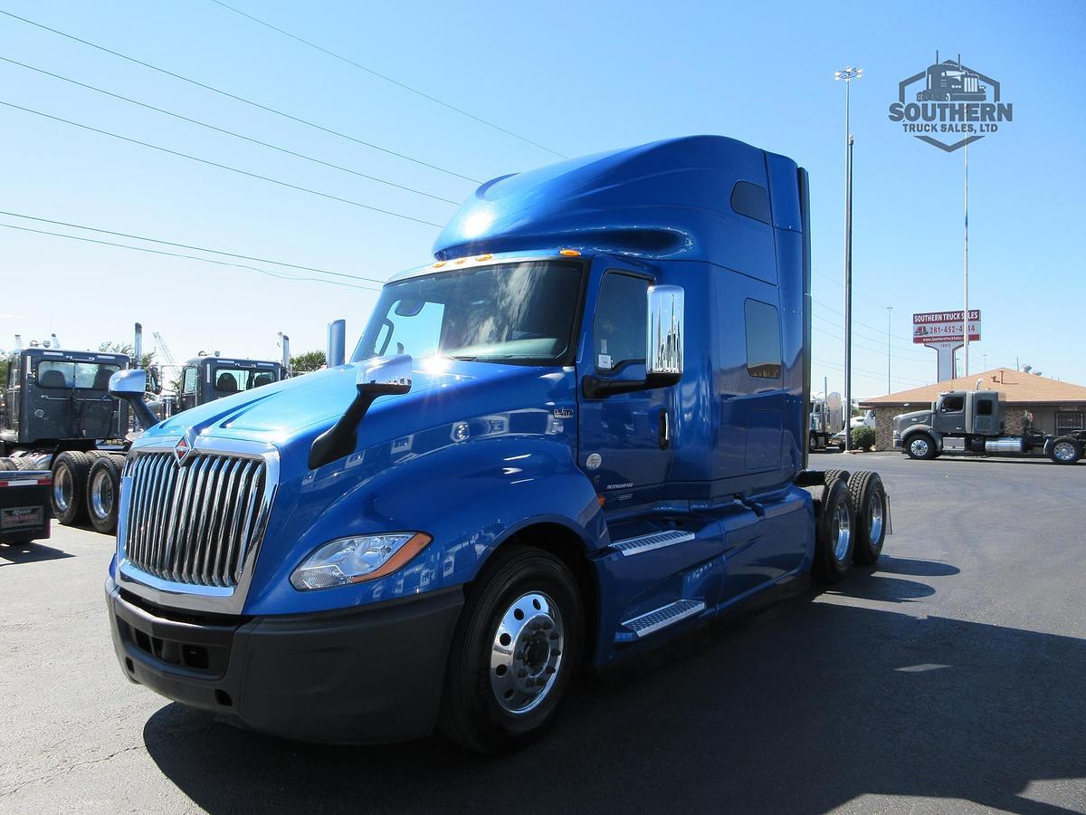 Used 2021 INTERNATIONAL LT