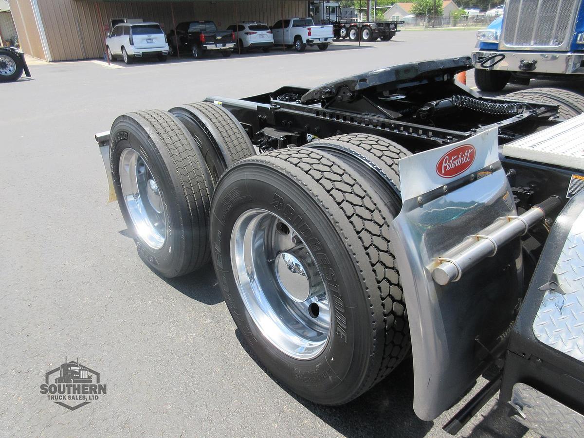 Used 2022 PETERBILT 389