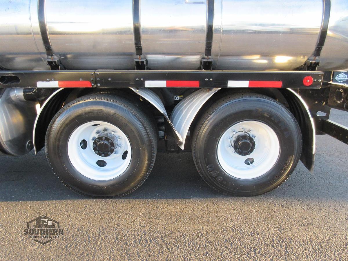 Used 2013 KENWORTH T440