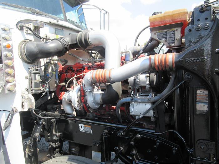 Used 2015 PETERBILT 389