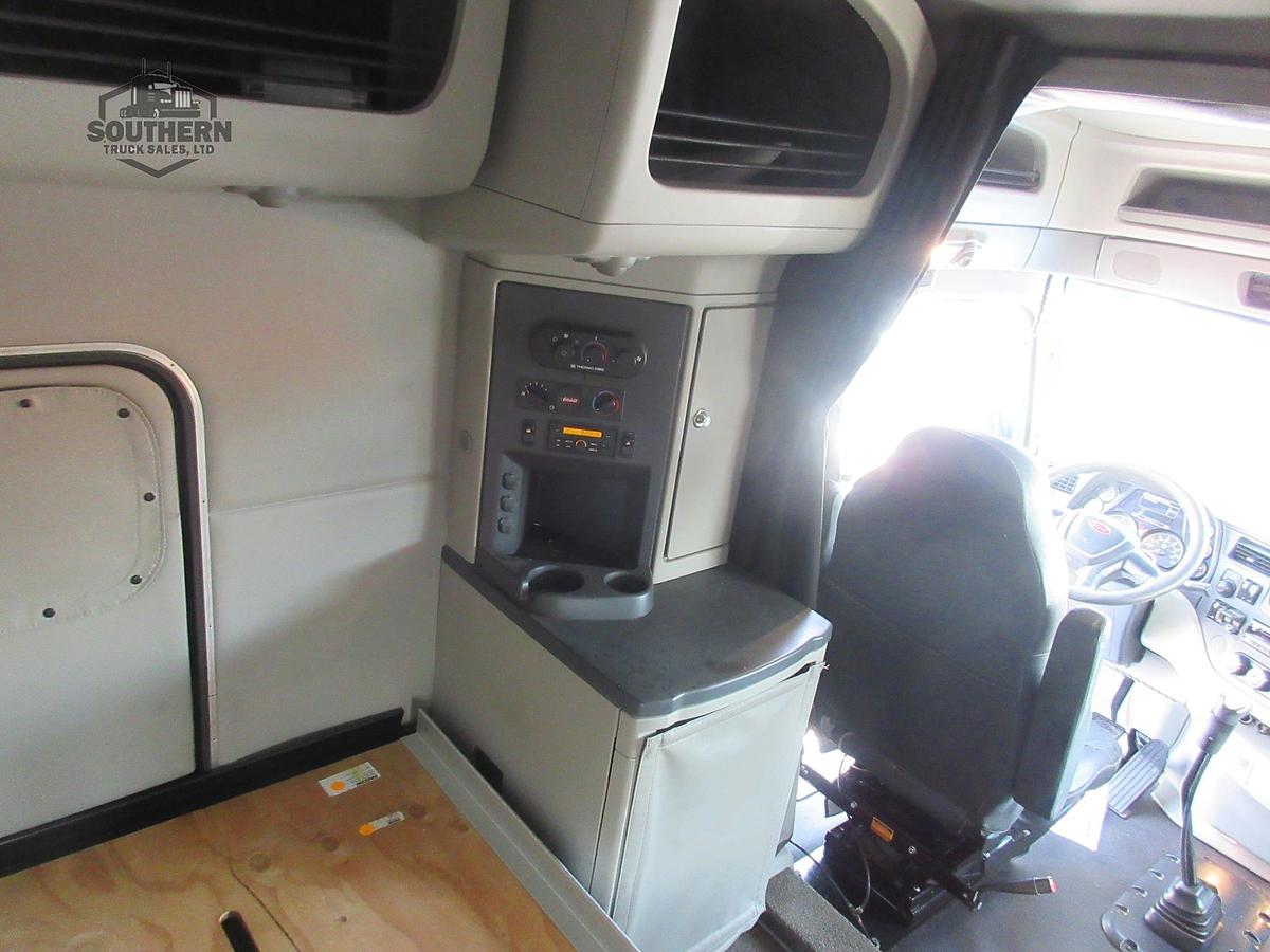 Used 2019 PETERBILT 567