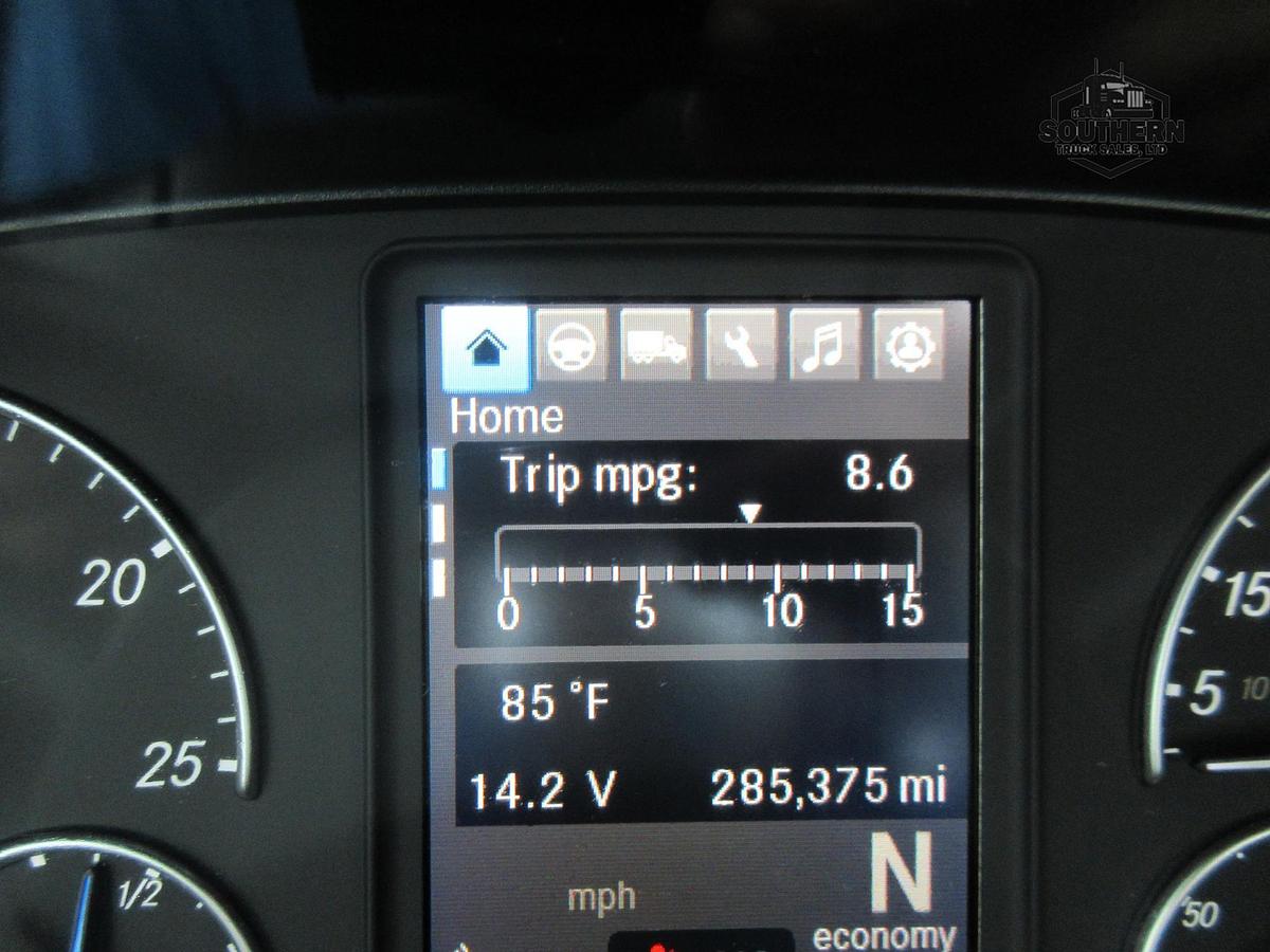 Used 2019 FREIGHTLINER CASCADIA 126