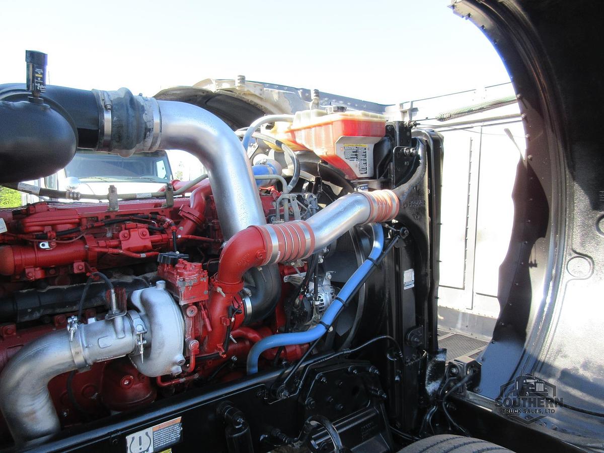 Used 2022 PETERBILT 389