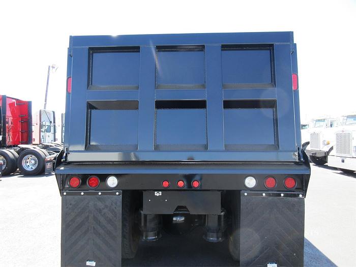 Used 2019 FREIGHTLINER CASCADIA 126