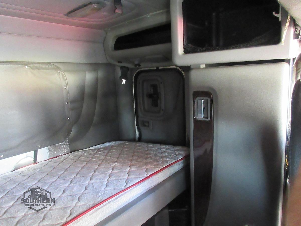 Used 2014 PETERBILT 389