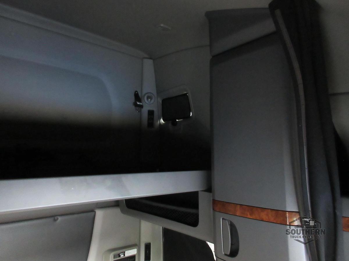 Used 2021 INTERNATIONAL LT