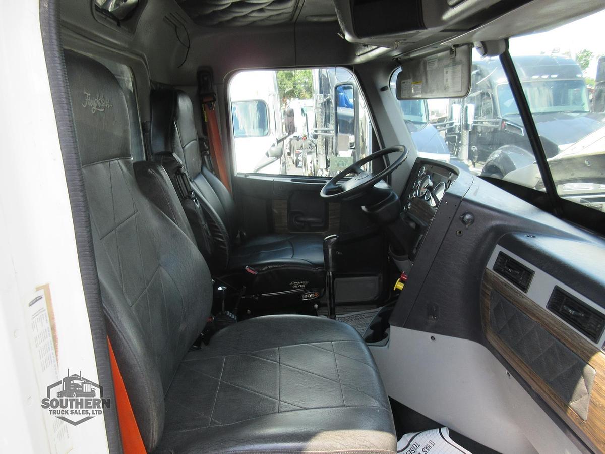 Used 2019 FREIGHTLINER CORONADO 122 SD