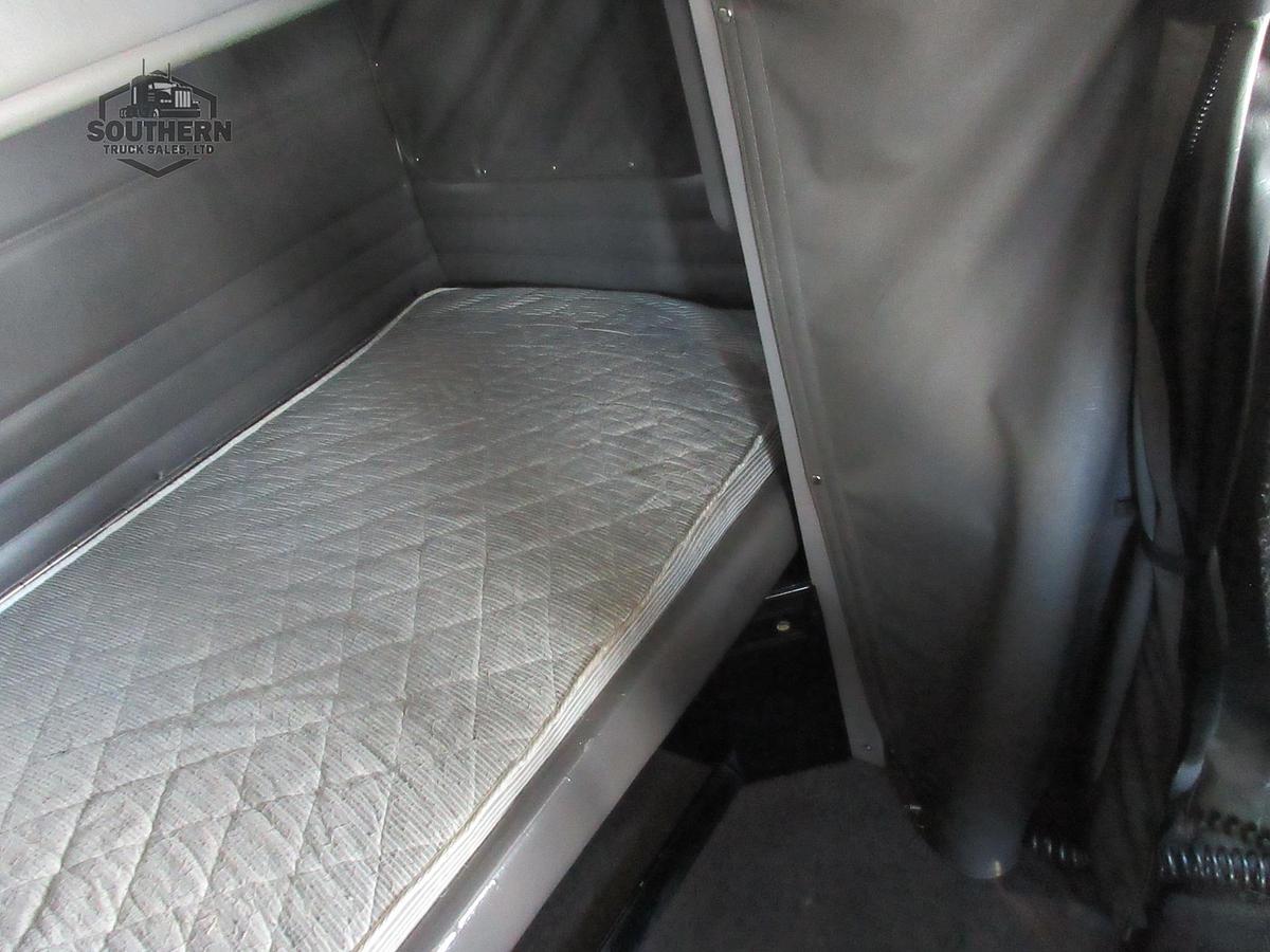 Used 2020 PETERBILT 389