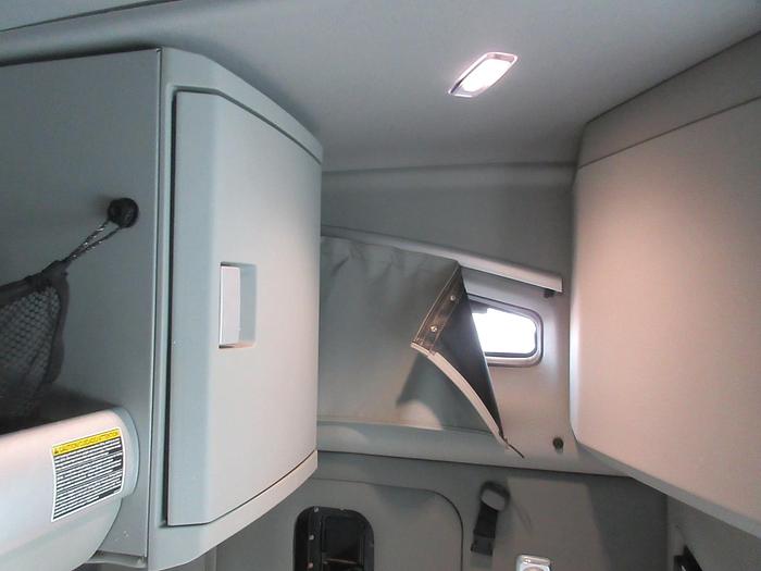 Used 2021 KENWORTH T880