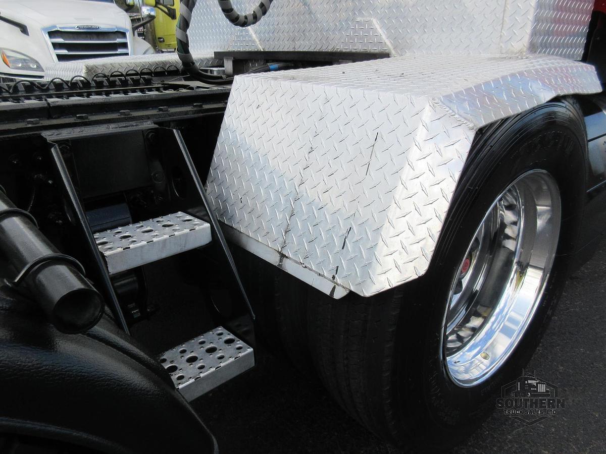 Used 2021 FREIGHTLINER CORONADO 122 SD