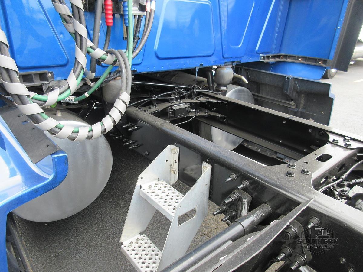 Used 2021 INTERNATIONAL LT