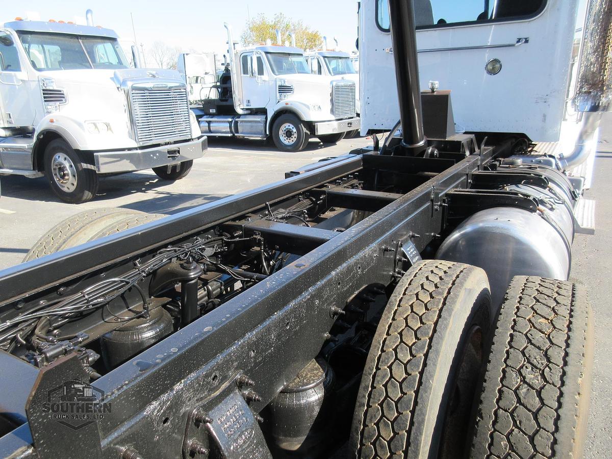 Used 2019 PETERBILT 389