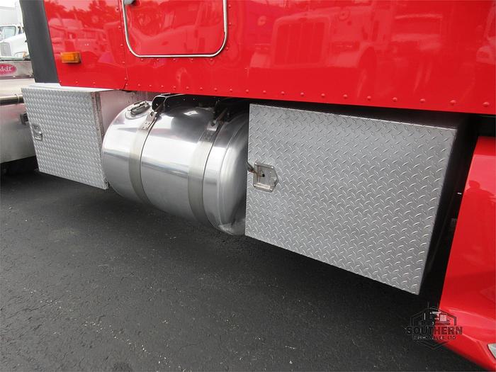 Used 2018 PETERBILT 579