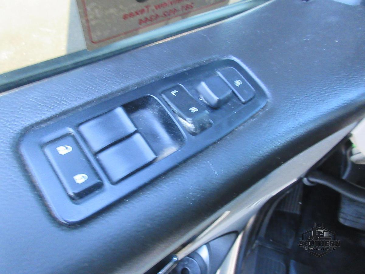 Used 2023 PETERBILT 567