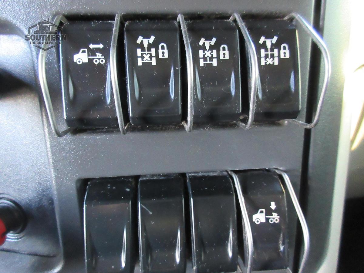 Used 2023 PETERBILT 567