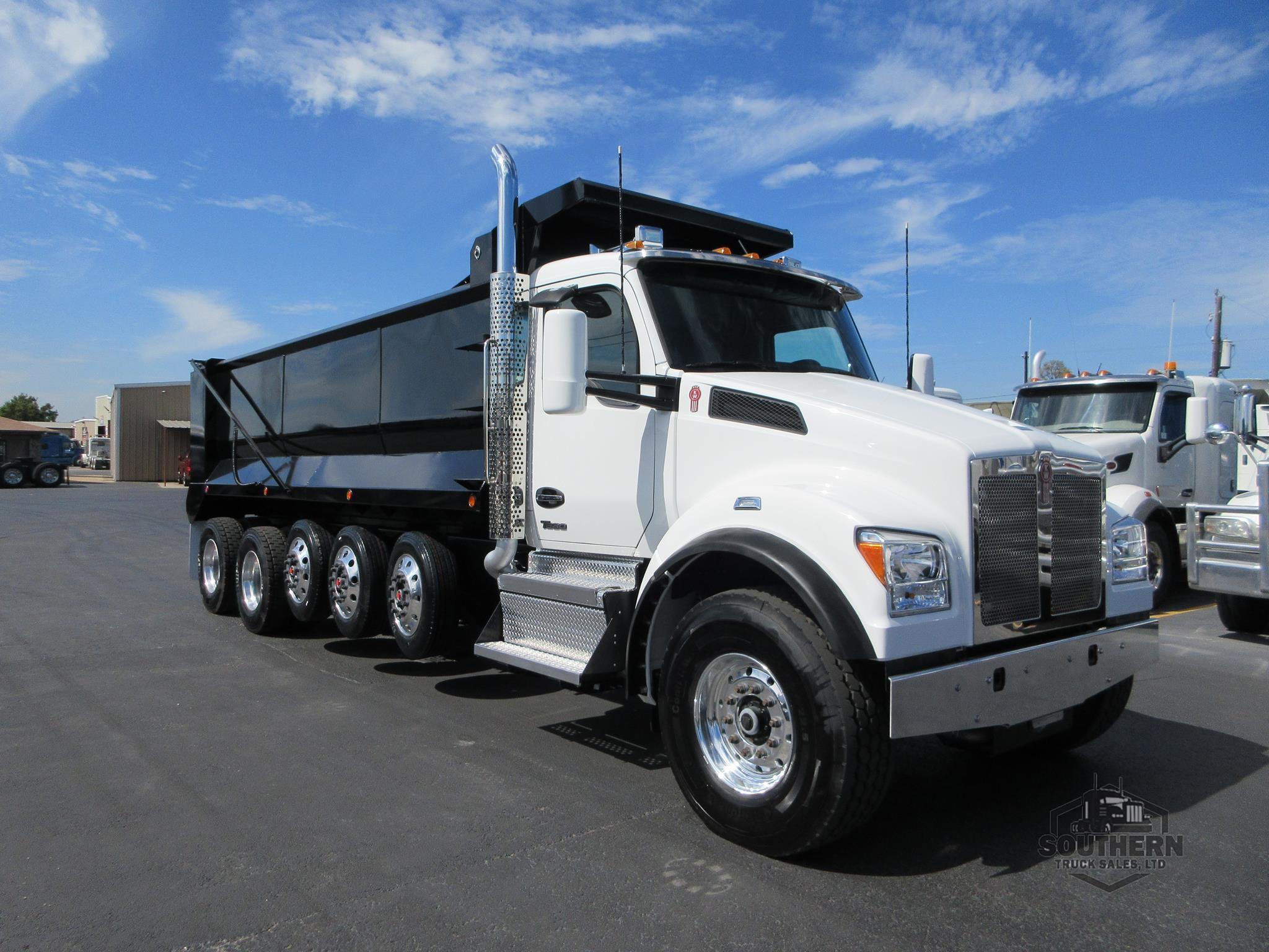 2025 KENWORTH T880