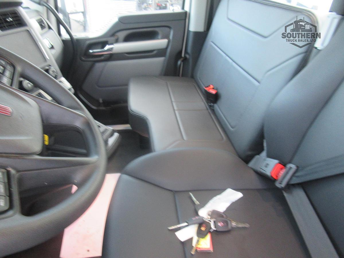 Used 2025 KENWORTH T880