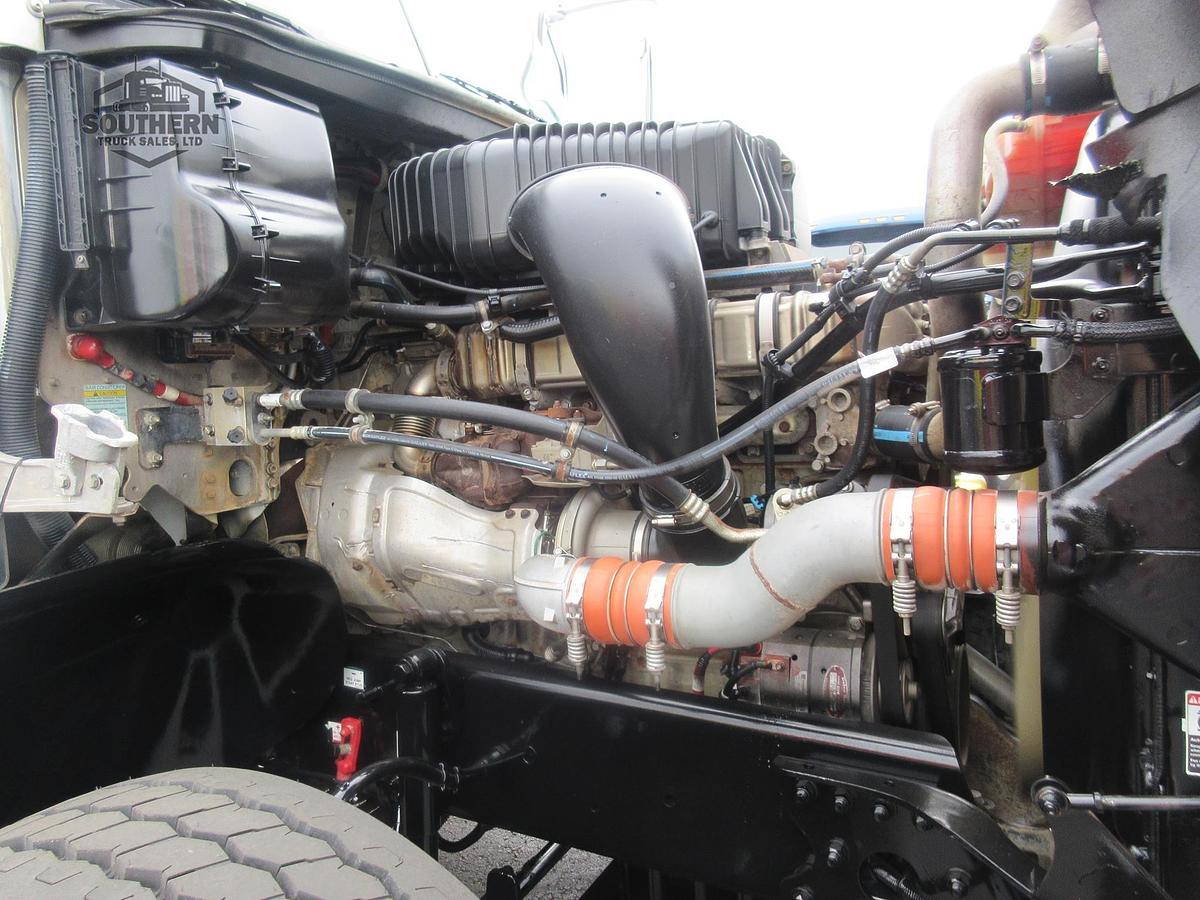 Used 2019 FREIGHTLINER CORONADO 122 SD