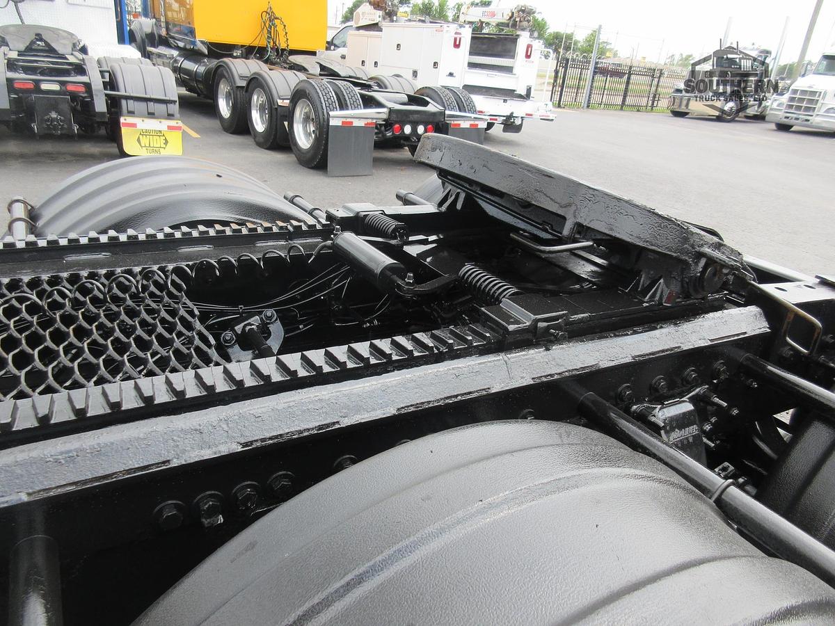 Used 2015 FREIGHTLINER CORONADO 122 SD