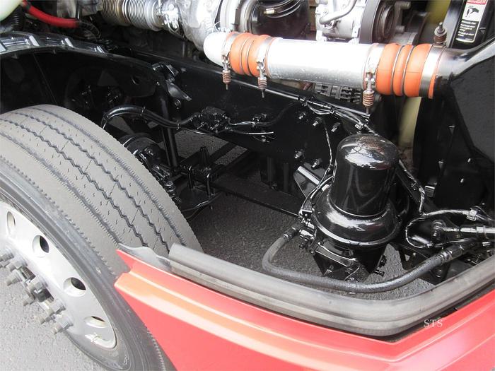 Used 2018 FREIGHTLINER CASCADIA 126