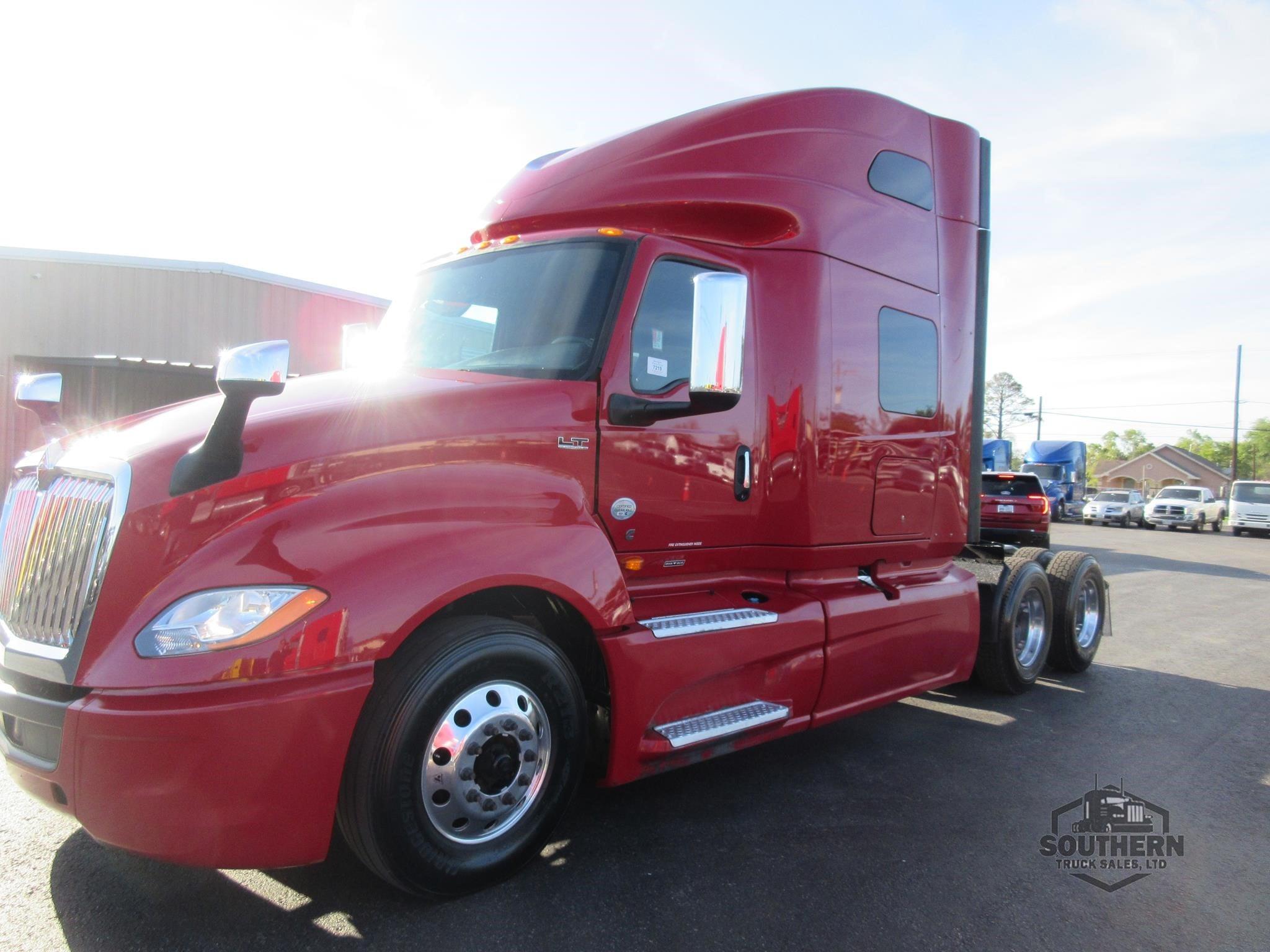 Used 2021 INTERNATIONAL LT