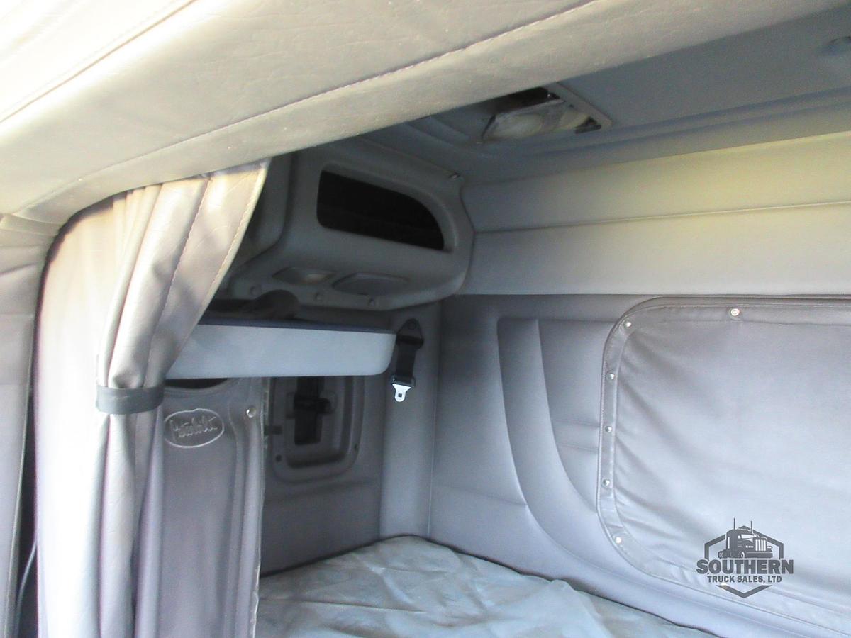 Used 2017 PETERBILT 389