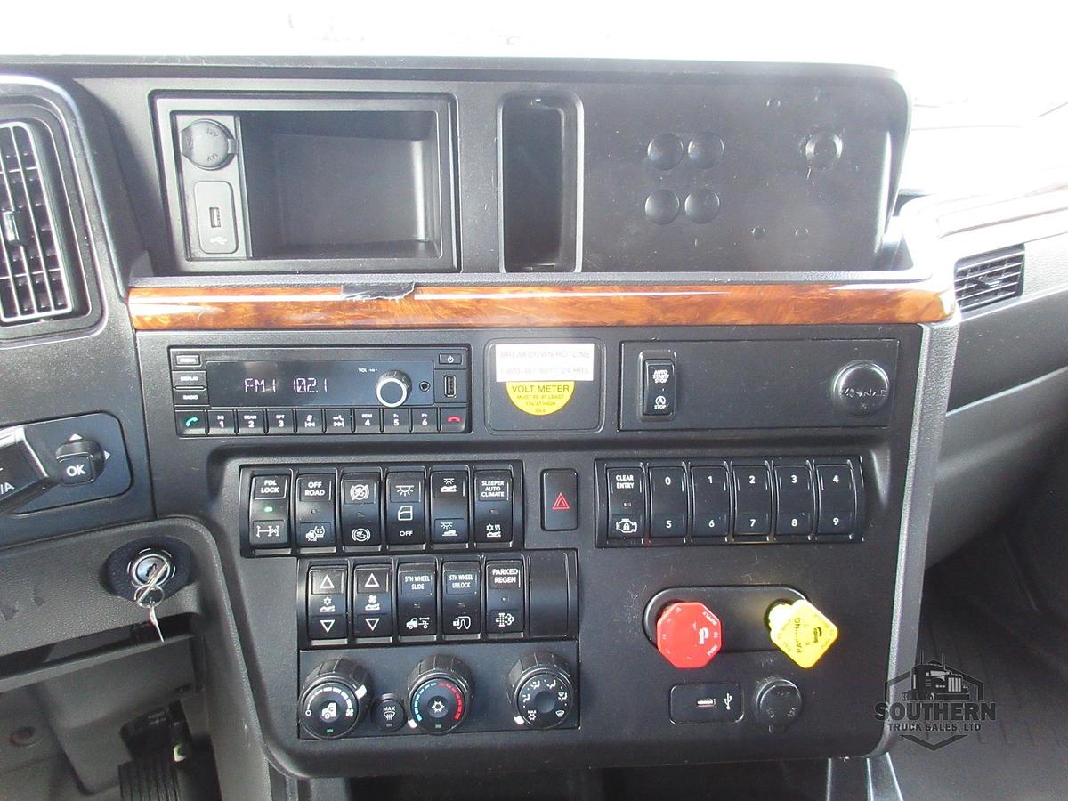 Used 2021 INTERNATIONAL LT